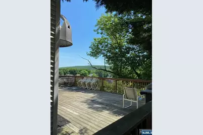 1025 Ringwood Avenue, Wanaque, NJ 07420 - Photo 2