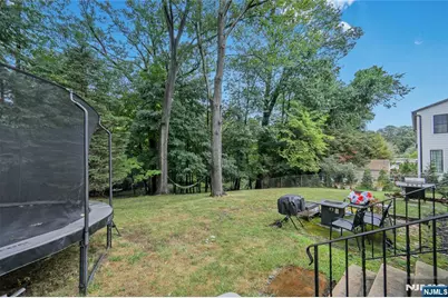 270 Glen Avenue, Dumont, NJ 07628 - Photo 18