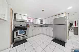 77 Herman St, Garfield, NJ 07026 - Photo 20
