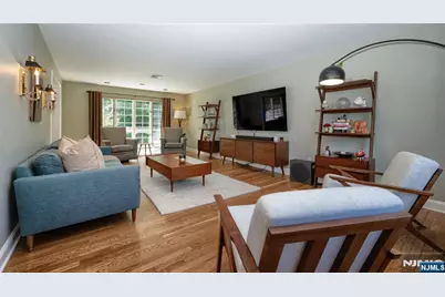37 Keilana Drive, Wayne, NJ 07470 - Photo 6