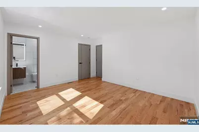 130 N 17th, East Orange, NJ 07017 - Photo 18