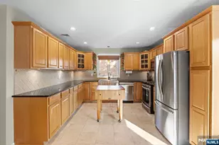228 Lafayette Ave, Cliffside Park, NJ 07010 - Photo 12