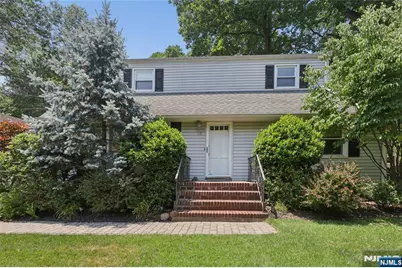 38 Schraalenburgh Road, Haworth, NJ 07641 - Photo 2
