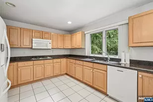 54 Church Ln, Wayne, NJ 07470 - Photo 18