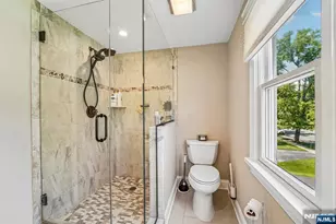 252 Canterbury Pl, Ridgewood, NJ 07450 - Photo 16