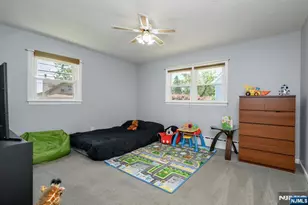 1 Veprek Ln, Hackensack, NJ 07606 - Photo 14