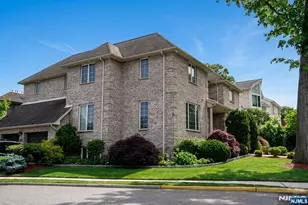 1206 Briar Way, Fort Lee, NJ 07024 - Photo 2