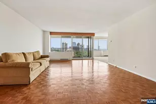 5 Horizon 1708, Fort Lee, NJ 07024 - Photo 28