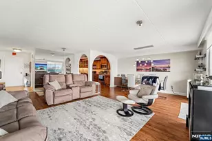 1077 River Road 903, Edgewater, NJ 07020 - Photo 4
