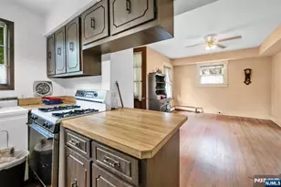 163 W Midland Ave, Paramus, NJ 07652 - Photo 16