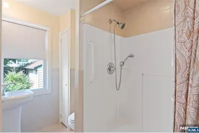 446 Marlboro Road, Wood Ridge, NJ 07075 - Photo 8
