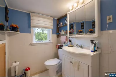 804 Saddle River Road, Saddle Brook Township, NJ 07663 - Photo 18