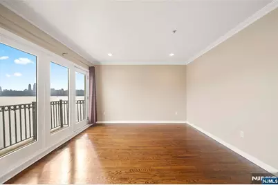 155 The Promenade, Edgewater, NJ 07020 - Photo 8