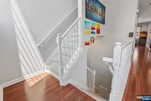 282 Roslyn Ct 282X, West New York, NJ 07093 - Photo 6