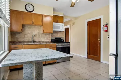 8-15 Berdan Avenue, Fair Lawn, NJ 07410 - Photo 10