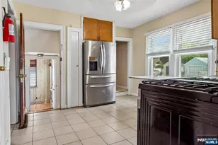 815 Berdan Ave, Fair Lawn, NJ 07410 - Photo 8