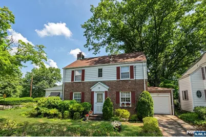 2 Allen Place, Fair Lawn, NJ 07410 - Photo 2