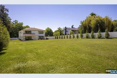 191 Nimitz Road, Paramus, NJ 07652 - Photo 44