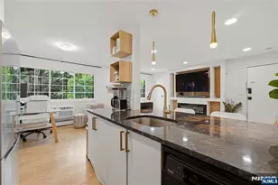 89-93 Teaneck Road A4, Ridgefield Park, NJ 07660 - Photo 6