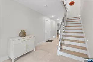 2038 Hoefleys Ln A, Fort Lee, NJ 07024 - Photo 32