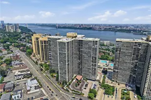 300 Winston Dr C0518, Cliffside Park, NJ 07010 - Photo 26