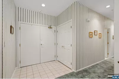 2 Richmond Road 302 #302, West Milford, NJ 07480 - Photo 16