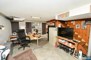 418 Burlington Rd, Paramus, NJ 07652 - Photo 30