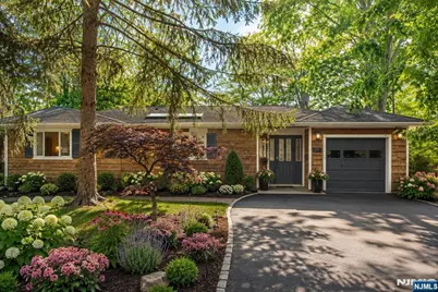 77 E Lake Drive, Wayne, NJ 07470 - Photo 4