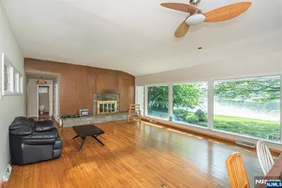77 E Lake Drive, Wayne, NJ 07470 - Photo 12