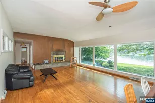 77 E Lake Dr, Wayne, NJ 07470 - Photo 12