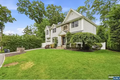 58 Mackay Avenue, Waldwick, NJ 07463 - Photo 2
