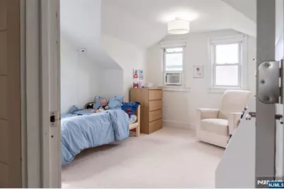 77 E Clinton Avenue, Bergenfield, NJ 07621 - Photo 20