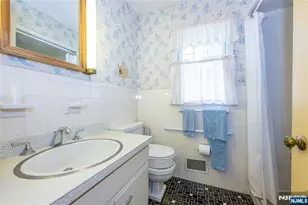 5 Brookwood Dr, West Caldwell, NJ 07006 - Photo 18