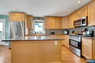 59 Mitchell Ave, Totowa, NJ 07512 - Photo 10