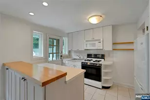 68 Dwight Pl B, Englewood, NJ 07631 - Photo 12