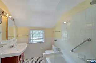 68 Dwight Pl B, Englewood, NJ 07631 - Photo 16