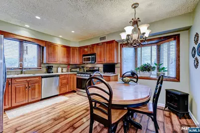 52 Ashburn Road, Wayne, NJ 07470 - Photo 20