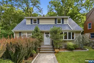 49 Pawnee Ave, Oakland, NJ 07436 - Photo 2