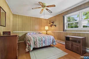 270 Midwood Rd, Paramus, NJ 07652 - Photo 12