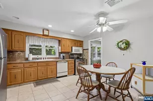 270 Midwood Rd, Paramus, NJ 07652 - Photo 4