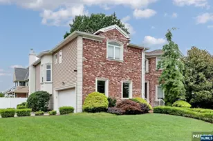 39 Burton Ave, Hasbrouck Heights, NJ 07604 - Photo 2