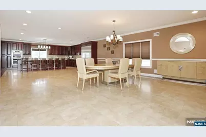 39 Burton Avenue, Hasbrouck Heights, NJ 07604 - Photo 10