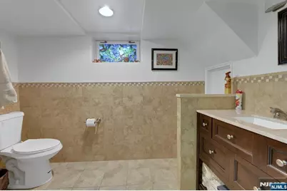 431 Maitland Avenue, Teaneck Township, NJ 07666 - Photo 20