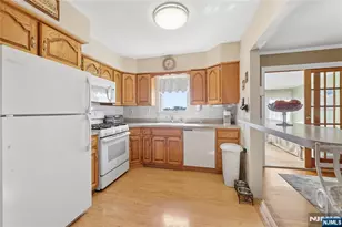 10 Truman Rd, North Arlington, NJ 07031 - Photo 14