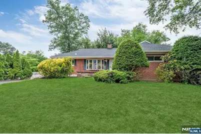 574 Chestnut Street, Washington Township, NJ 07676 - Photo 2