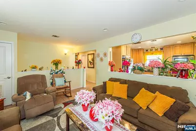 56 Garden, Woodland Park, NJ 07424 - Photo 40