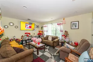 56 Garden, Woodland Park, NJ 07424 - Photo 38