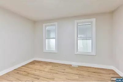 152 Clinton Street, East Orange, NJ 07017 - Photo 18