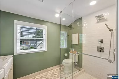 291 Midvale Street, Ridgewood, NJ 07450 - Photo 20