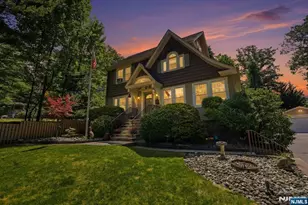 16 Arlington Ave, Caldwell, NJ 07006 - Photo 2